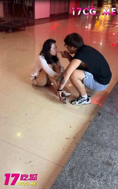 耳光2.jpg 耳光2.jpg