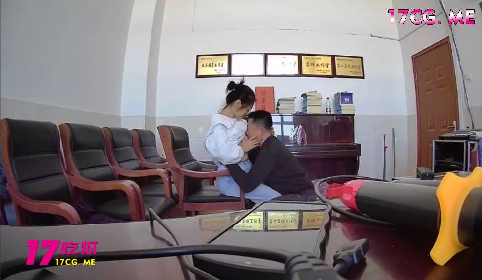 名师1.jpg 名师1.jpg