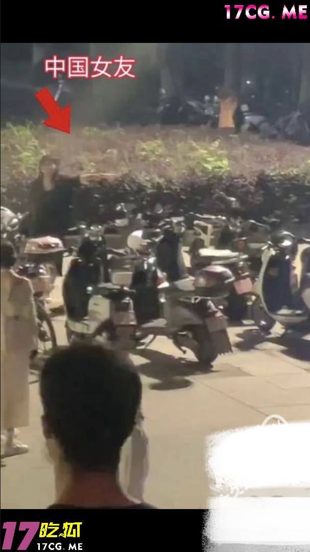 61720-4.jpg 61720-4.jpg